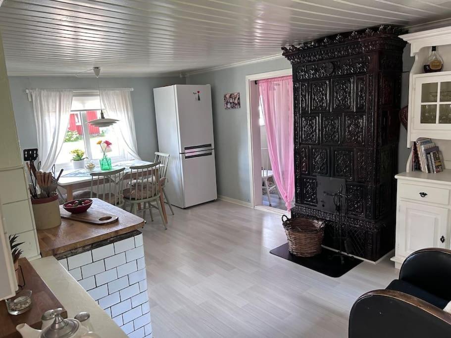 Seaside House In A Old Farm Near Falkenberg, 500M To Beach Exterior photo